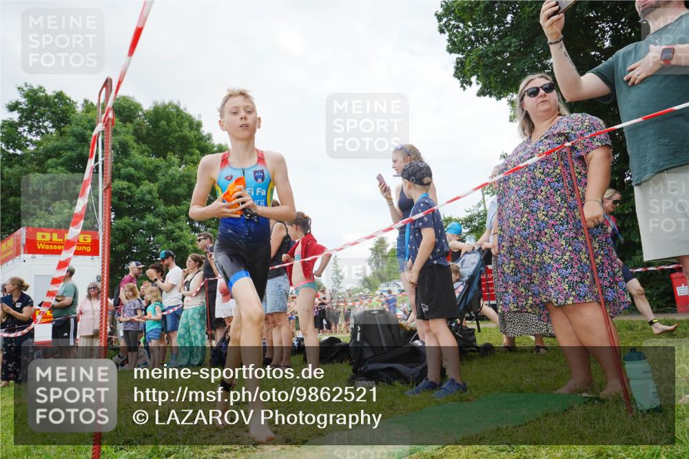 21.06.2026 - 29. Vierlanden-Triathlon LAZAROV Photography http://msf.ph/oto/9862521 21.06.2026 14:49:05 Schwimmen  meine-sportfotos.de