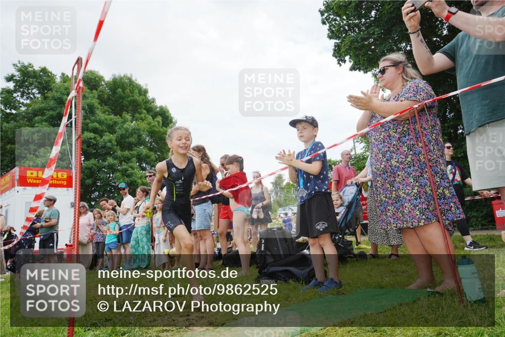 21.06.2026 - 29. Vierlanden-Triathlon LAZAROV Photography http://msf.ph/oto/9862525 21.06.2026 14:49:20 Schwimmen  meine-sportfotos.de