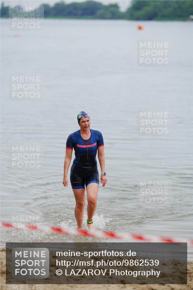 21.06.2026 - 29. Vierlanden-Triathlon LAZAROV Photography http://msf.ph/oto/9862539 21.06.2026 09:36:04 Schwimmen  meine-sportfotos.de
