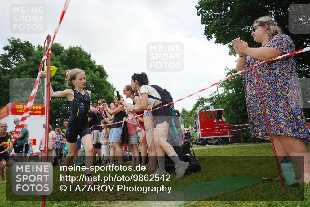 21.06.2026 - 29. Vierlanden-Triathlon LAZAROV Photography http://msf.ph/oto/9862542 21.06.2026 14:50:09 Schwimmen  meine-sportfotos.de