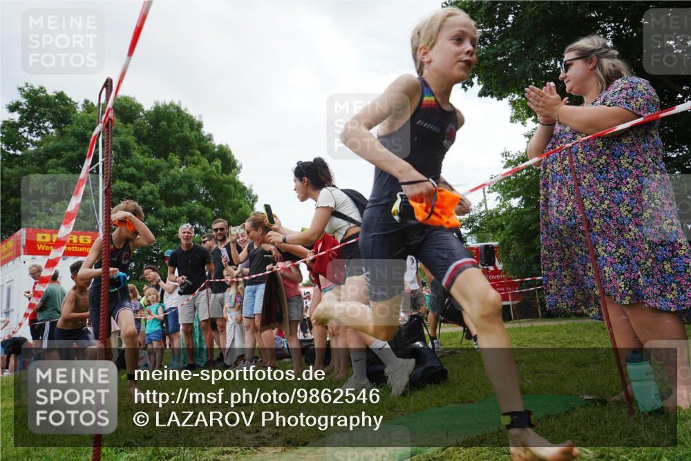 21.06.2026 - 29. Vierlanden-Triathlon LAZAROV Photography http://msf.ph/oto/9862546 21.06.2026 14:50:11 Schwimmen  meine-sportfotos.de