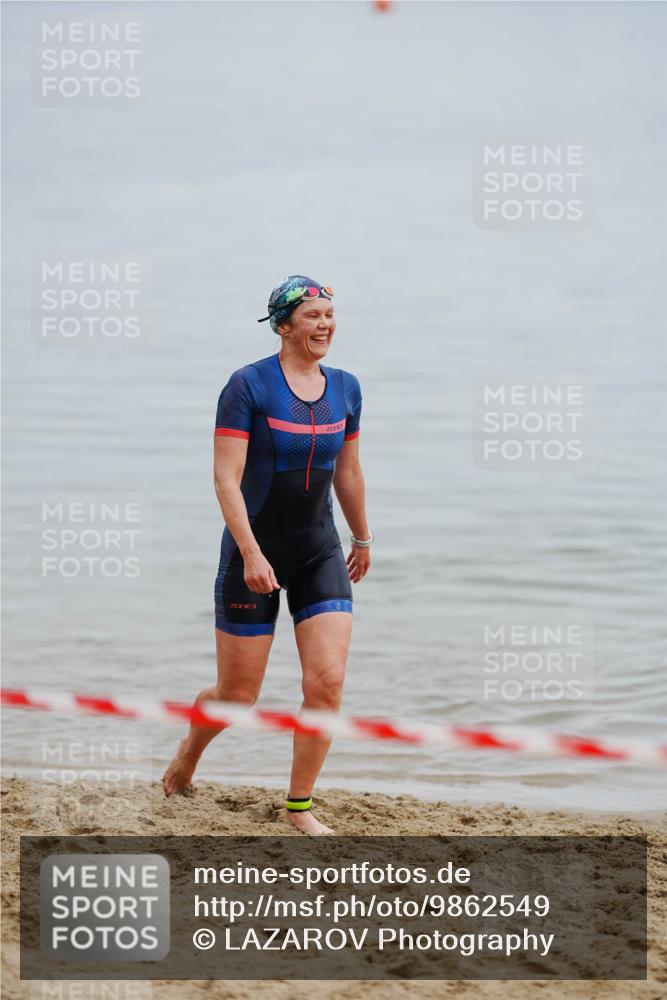 21.06.2026 - 29. Vierlanden-Triathlon LAZAROV Photography http://msf.ph/oto/9862549 21.06.2026 09:36:07 Schwimmen  meine-sportfotos.de