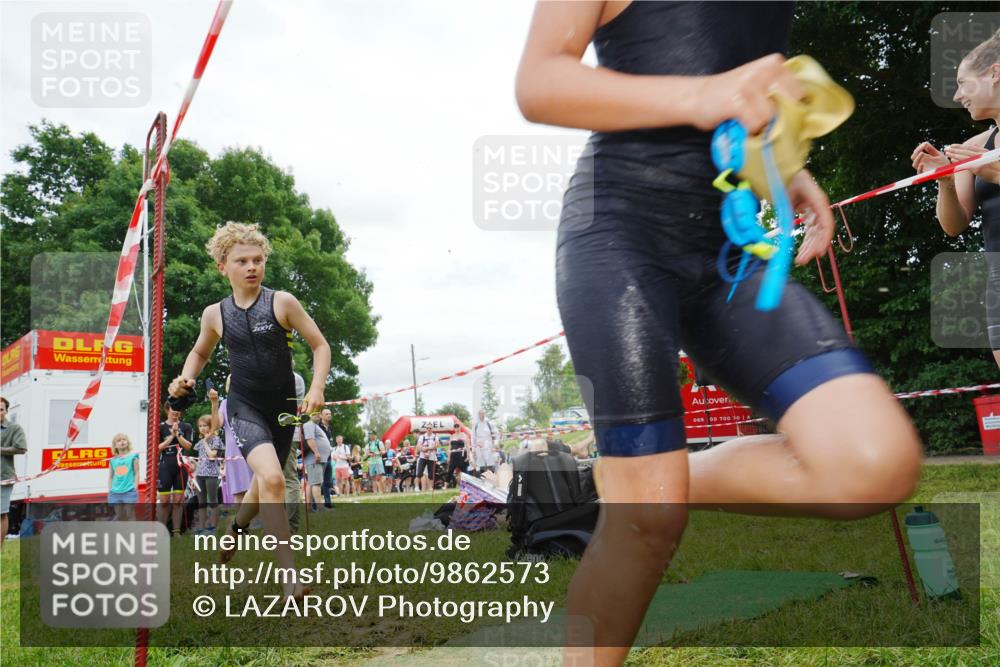 21.06.2026 - 29. Vierlanden-Triathlon LAZAROV Photography http://msf.ph/oto/9862573 21.06.2026 15:01:46 Schwimmen  meine-sportfotos.de