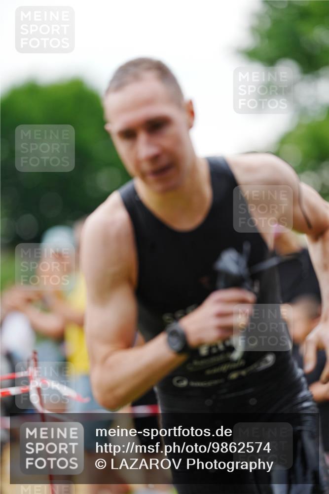 21.06.2026 - 29. Vierlanden-Triathlon LAZAROV Photography http://msf.ph/oto/9862574 21.06.2026 09:52:41 Schwimmen 364 meine-sportfotos.de