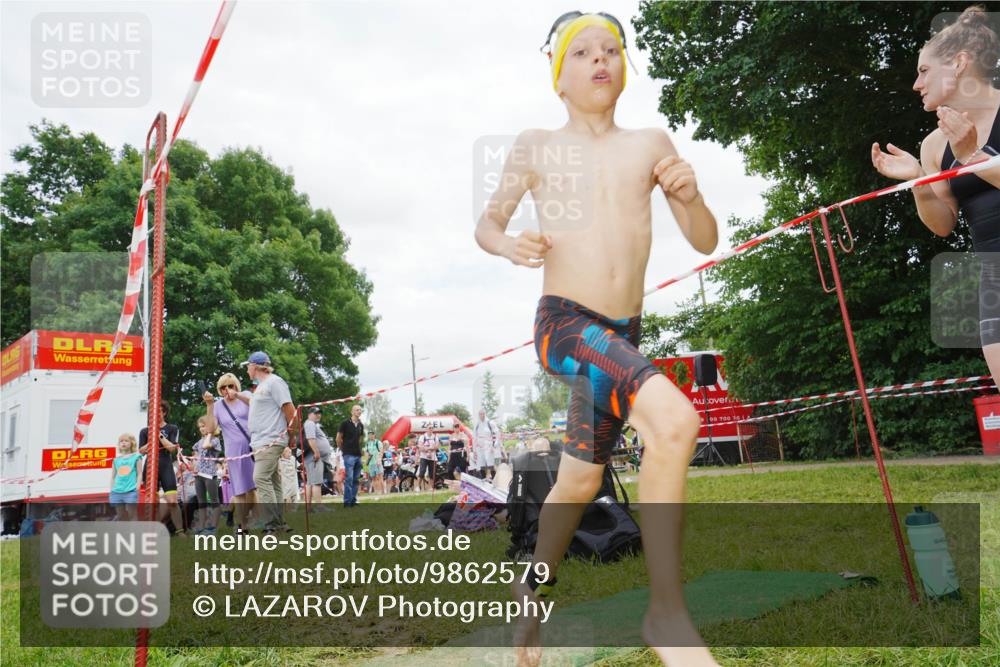 21.06.2026 - 29. Vierlanden-Triathlon LAZAROV Photography http://msf.ph/oto/9862579 21.06.2026 15:01:57 Schwimmen  meine-sportfotos.de