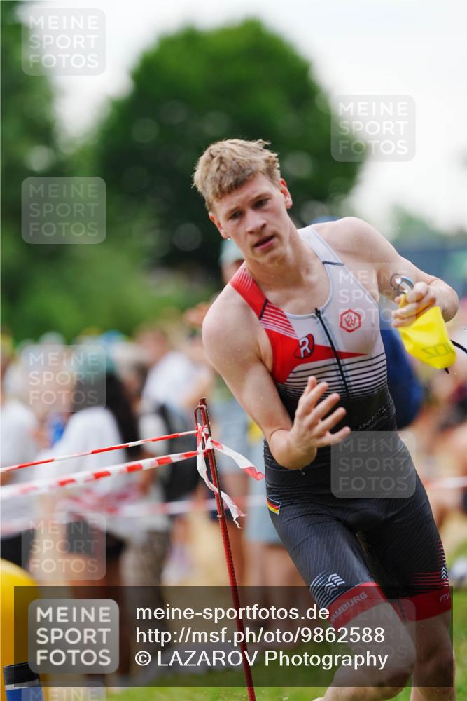21.06.2026 - 29. Vierlanden-Triathlon LAZAROV Photography http://msf.ph/oto/9862588 21.06.2026 09:53:33 Schwimmen 385 meine-sportfotos.de
