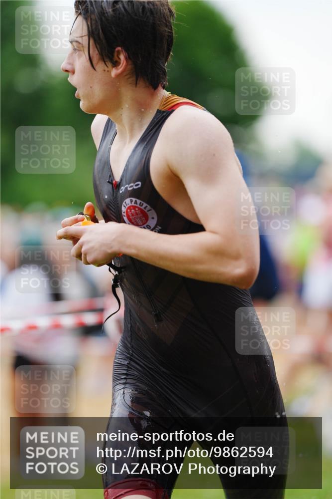 21.06.2026 - 29. Vierlanden-Triathlon LAZAROV Photography http://msf.ph/oto/9862594 21.06.2026 09:53:46 Schwimmen 390 meine-sportfotos.de