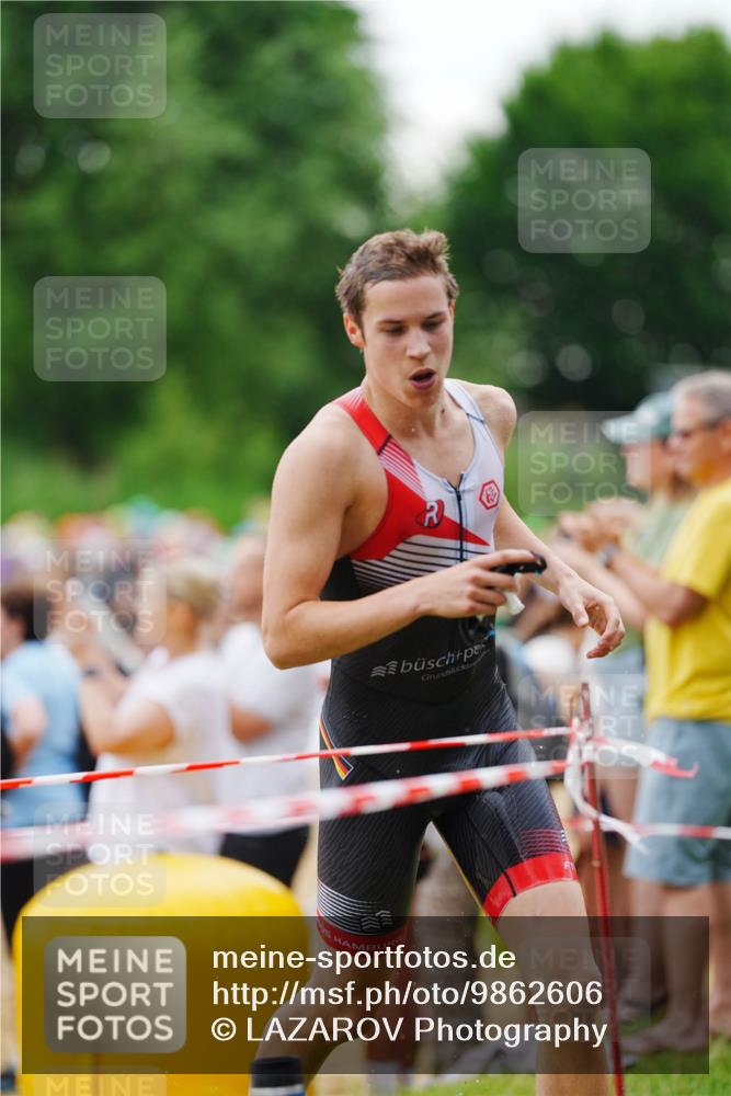 21.06.2026 - 29. Vierlanden-Triathlon LAZAROV Photography http://msf.ph/oto/9862606 21.06.2026 09:54:18 Schwimmen 311, 335, 378, 382 meine-sportfotos.de