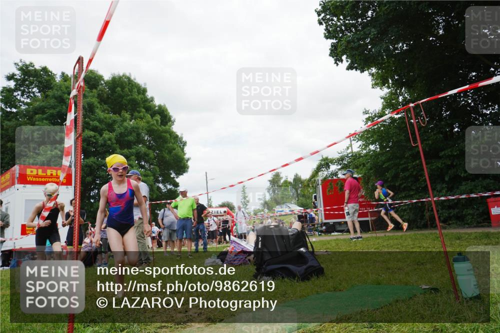 21.06.2026 - 29. Vierlanden-Triathlon LAZAROV Photography http://msf.ph/oto/9862619 21.06.2026 15:02:39 Schwimmen  meine-sportfotos.de