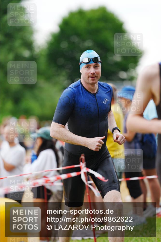 21.06.2026 - 29. Vierlanden-Triathlon LAZAROV Photography http://msf.ph/oto/9862622 21.06.2026 09:55:10 Schwimmen 324, 337, 350, 362, 367, 379 meine-sportfotos.de