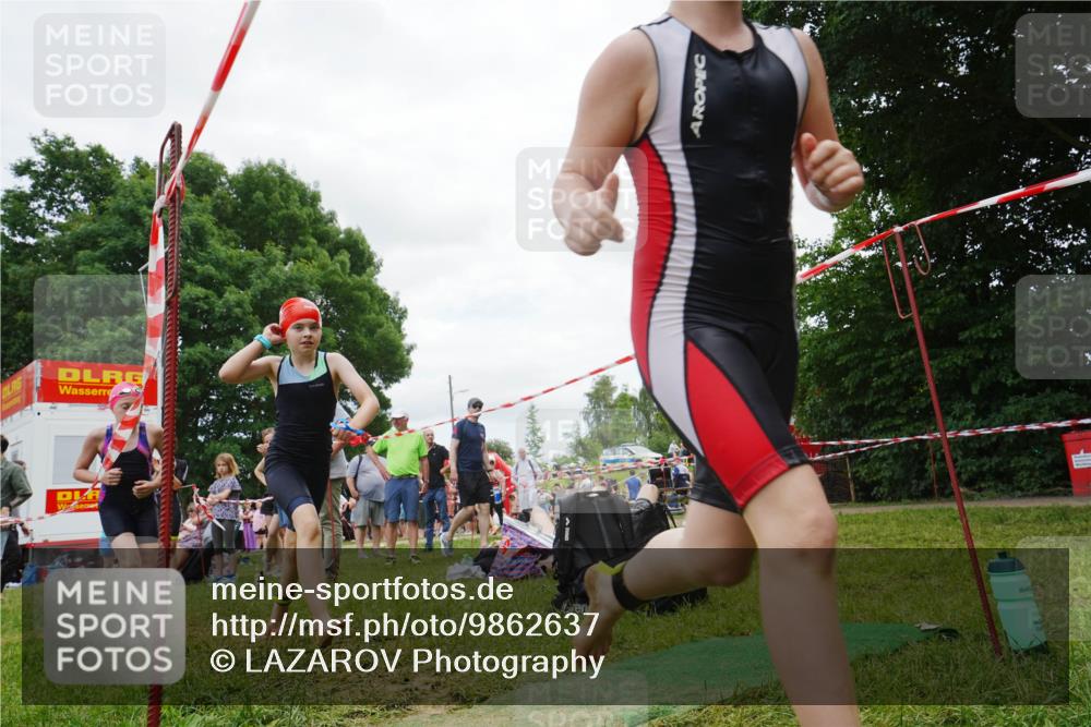 21.06.2026 - 29. Vierlanden-Triathlon LAZAROV Photography http://msf.ph/oto/9862637 21.06.2026 15:02:41 Schwimmen  meine-sportfotos.de