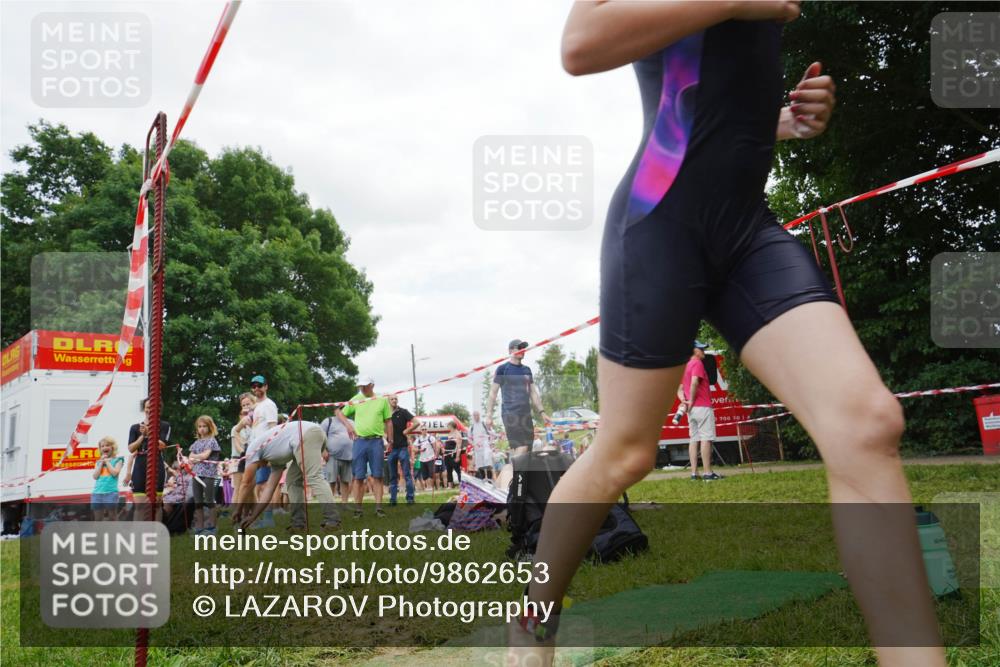 21.06.2026 - 29. Vierlanden-Triathlon LAZAROV Photography http://msf.ph/oto/9862653 21.06.2026 15:02:43 Schwimmen  meine-sportfotos.de