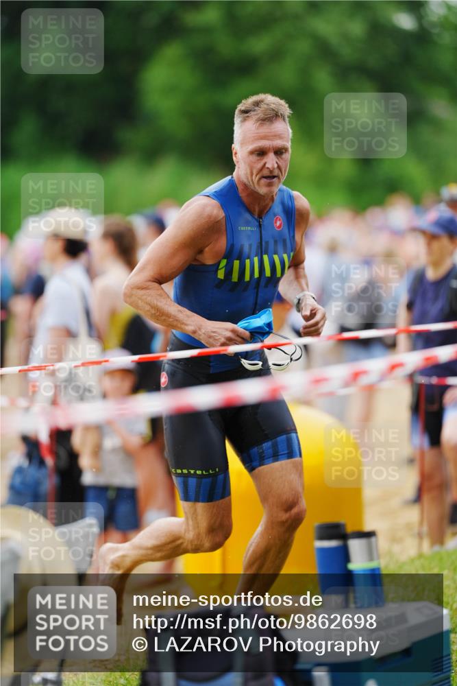 21.06.2026 - 29. Vierlanden-Triathlon LAZAROV Photography http://msf.ph/oto/9862698 21.06.2026 10:03:34 Schwimmen 437 meine-sportfotos.de