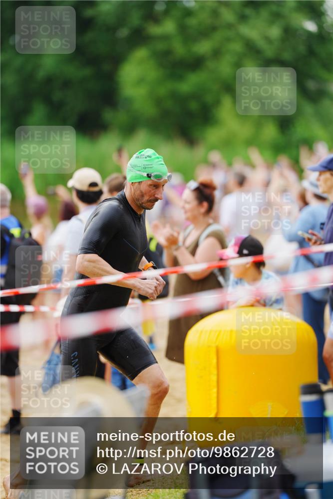21.06.2026 - 29. Vierlanden-Triathlon LAZAROV Photography http://msf.ph/oto/9862728 21.06.2026 10:05:13 Schwimmen 431 meine-sportfotos.de