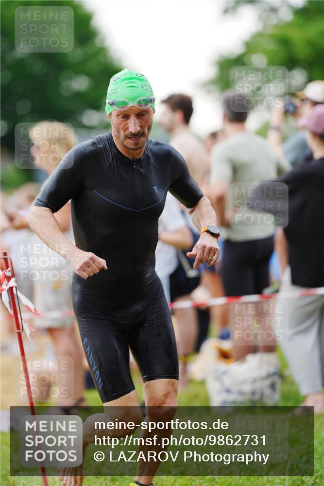 21.06.2026 - 29. Vierlanden-Triathlon LAZAROV Photography http://msf.ph/oto/9862731 21.06.2026 10:05:14 Schwimmen 431 meine-sportfotos.de