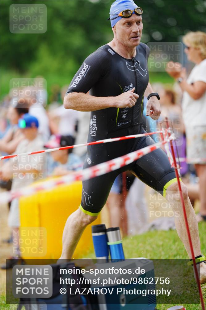 21.06.2026 - 29. Vierlanden-Triathlon LAZAROV Photography http://msf.ph/oto/9862756 21.06.2026 10:06:16 Schwimmen 444, 464 meine-sportfotos.de