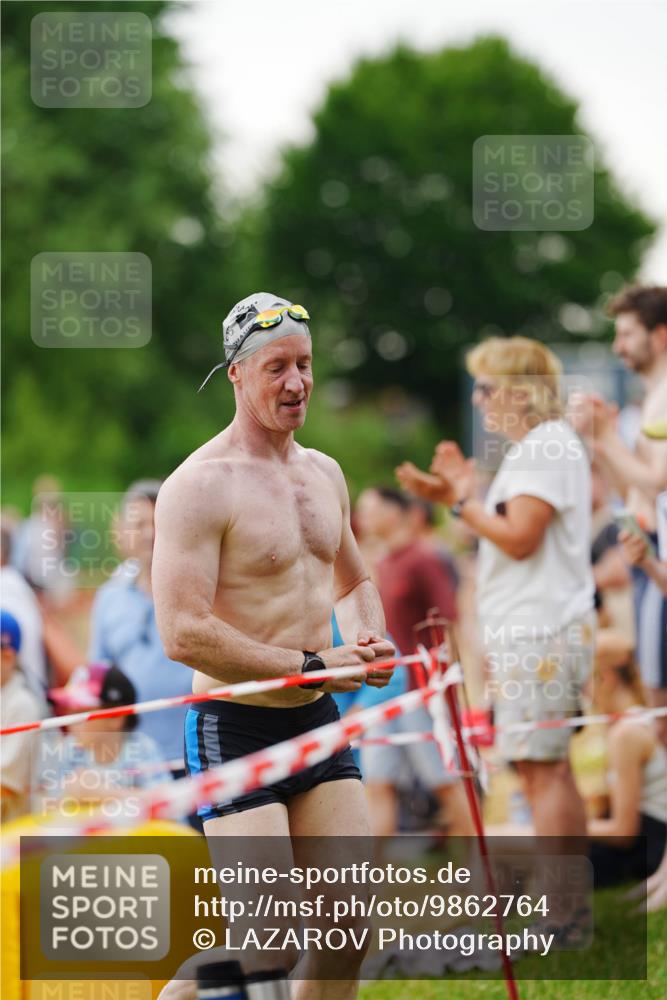 21.06.2026 - 29. Vierlanden-Triathlon LAZAROV Photography http://msf.ph/oto/9862764 21.06.2026 10:06:23 Schwimmen 438, 444, 458, 464, 467 meine-sportfotos.de