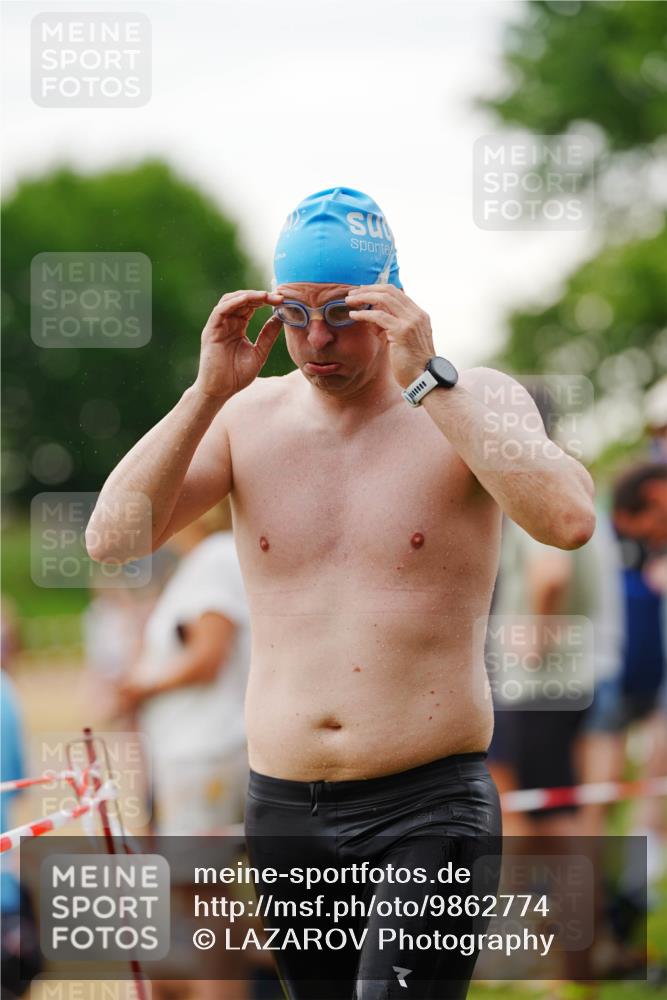 21.06.2026 - 29. Vierlanden-Triathlon LAZAROV Photography http://msf.ph/oto/9862774 21.06.2026 10:06:31 Schwimmen 438, 444, 458, 467 meine-sportfotos.de