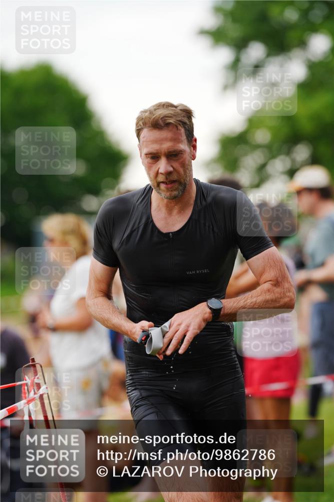 21.06.2026 - 29. Vierlanden-Triathlon LAZAROV Photography http://msf.ph/oto/9862786 21.06.2026 10:06:47 Schwimmen 394, 397, 410, 417, 443, 447 meine-sportfotos.de