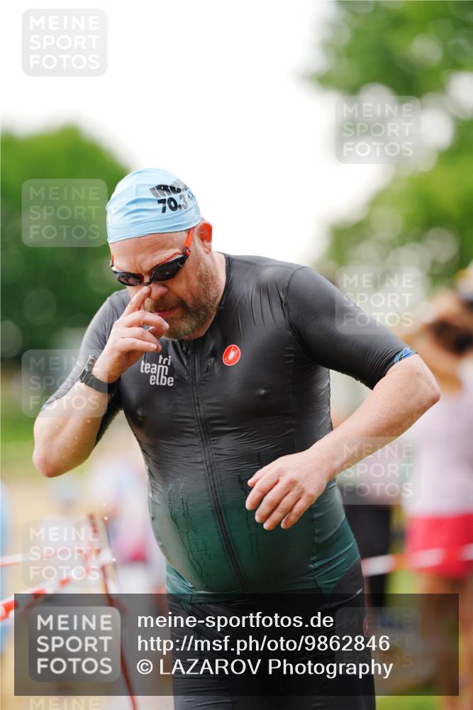 21.06.2026 - 29. Vierlanden-Triathlon LAZAROV Photography http://msf.ph/oto/9862846 21.06.2026 10:08:37 Schwimmen 403, 418, 422, 432, 476, 477, 1356 meine-sportfotos.de