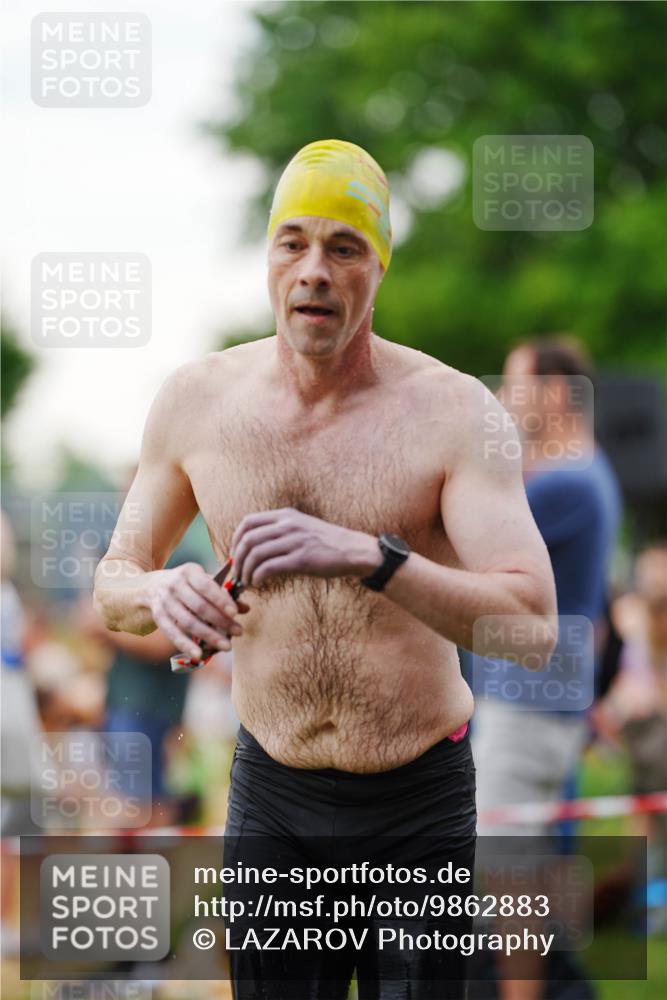 21.06.2026 - 29. Vierlanden-Triathlon LAZAROV Photography http://msf.ph/oto/9862883 21.06.2026 10:09:28 Schwimmen 406, 435, 439, 470 meine-sportfotos.de