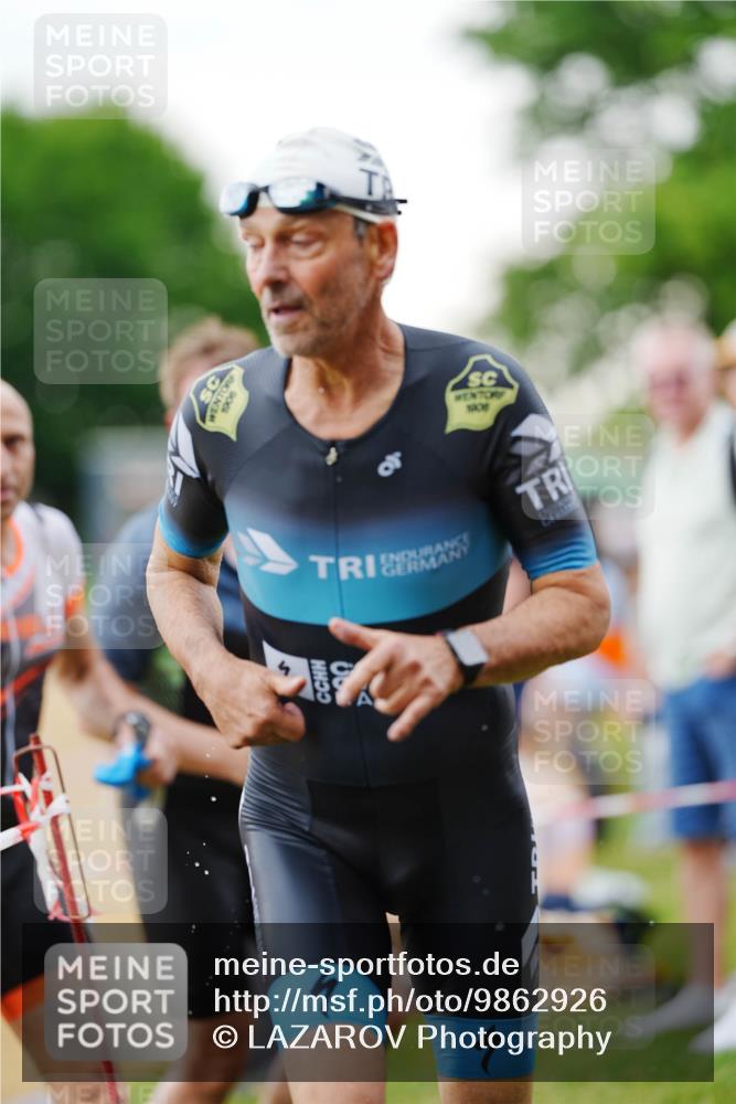 21.06.2026 - 29. Vierlanden-Triathlon LAZAROV Photography http://msf.ph/oto/9862926 21.06.2026 10:11:48 Schwimmen 402, 404, 426, 463 meine-sportfotos.de