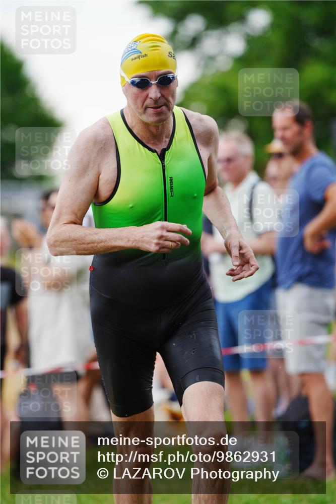 21.06.2026 - 29. Vierlanden-Triathlon LAZAROV Photography http://msf.ph/oto/9862931 21.06.2026 10:12:42 Schwimmen 401, 423 meine-sportfotos.de