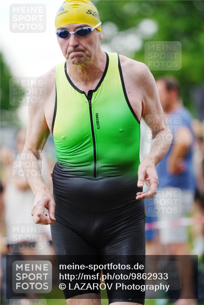 21.06.2026 - 29. Vierlanden-Triathlon LAZAROV Photography http://msf.ph/oto/9862933 21.06.2026 10:12:43 Schwimmen 401, 423 meine-sportfotos.de