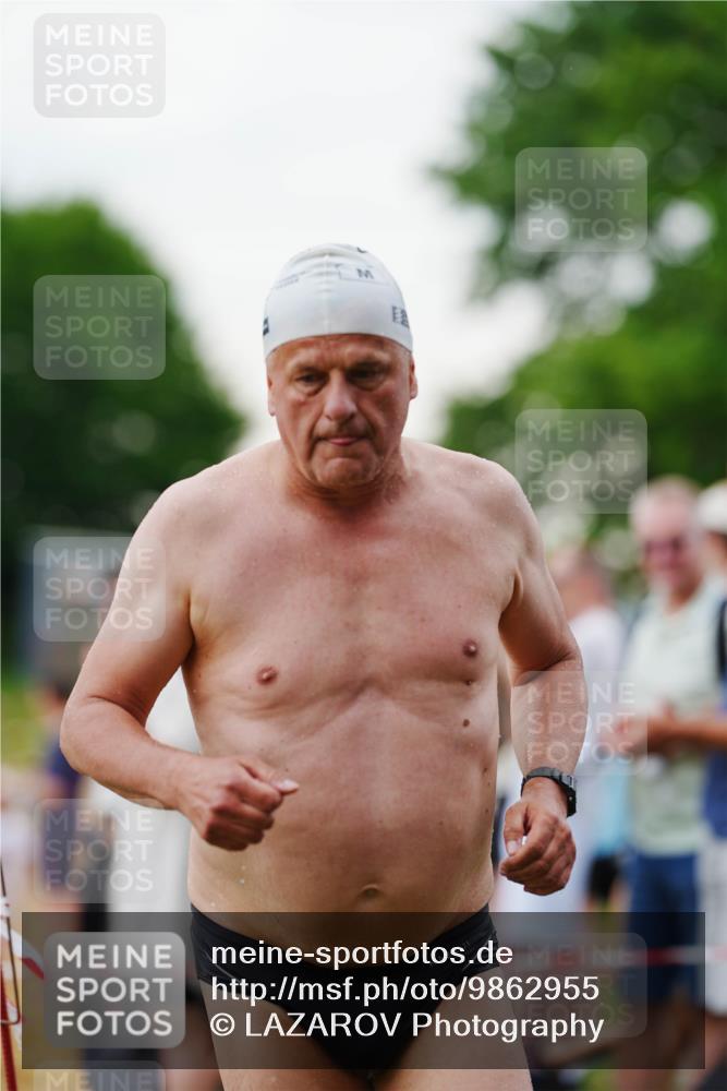 21.06.2026 - 29. Vierlanden-Triathlon LAZAROV Photography http://msf.ph/oto/9862955 21.06.2026 10:13:46 Schwimmen 415 meine-sportfotos.de