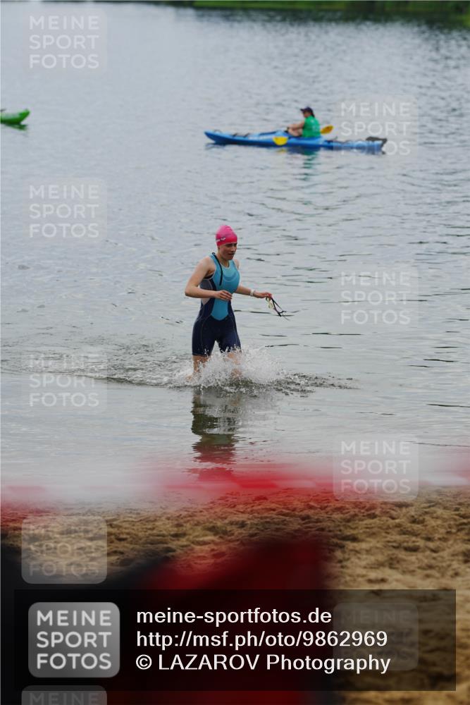 21.06.2026 - 29. Vierlanden-Triathlon LAZAROV Photography http://msf.ph/oto/9862969 21.06.2026 10:14:57 Schwimmen 509, 545 meine-sportfotos.de