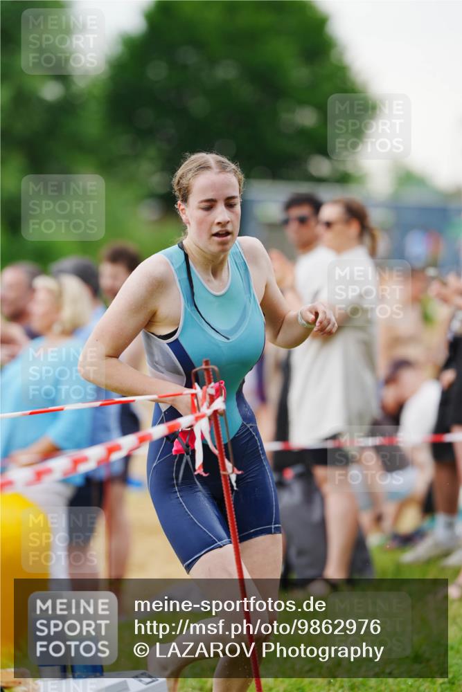 21.06.2026 - 29. Vierlanden-Triathlon LAZAROV Photography http://msf.ph/oto/9862976 21.06.2026 10:15:05 Schwimmen 509, 545 meine-sportfotos.de