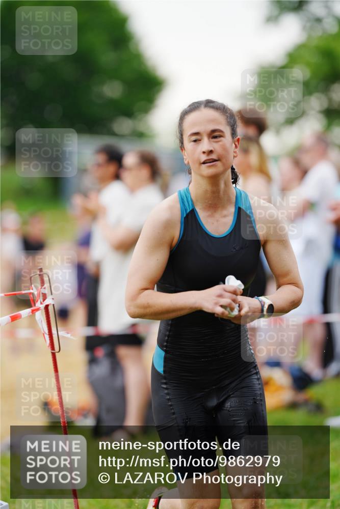 21.06.2026 - 29. Vierlanden-Triathlon LAZAROV Photography http://msf.ph/oto/9862979 21.06.2026 10:15:07 Schwimmen 509, 526, 545 meine-sportfotos.de