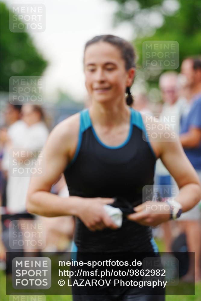 21.06.2026 - 29. Vierlanden-Triathlon LAZAROV Photography http://msf.ph/oto/9862982 21.06.2026 10:15:07 Schwimmen 509, 526, 545 meine-sportfotos.de