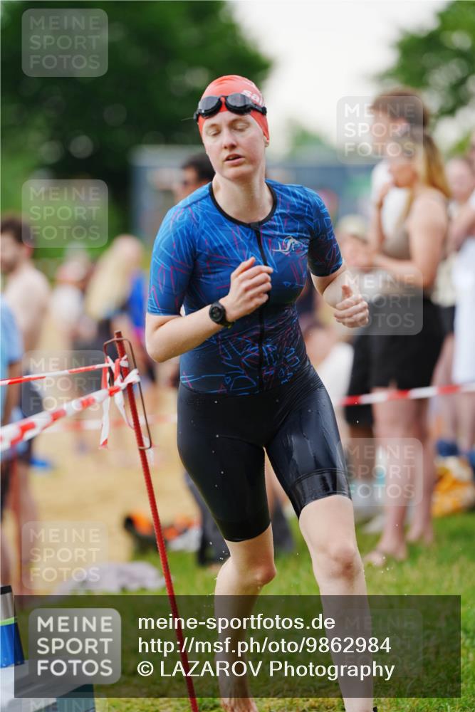 21.06.2026 - 29. Vierlanden-Triathlon LAZAROV Photography http://msf.ph/oto/9862984 21.06.2026 10:15:24 Schwimmen 496, 526, 564, 584, 614, 621 meine-sportfotos.de