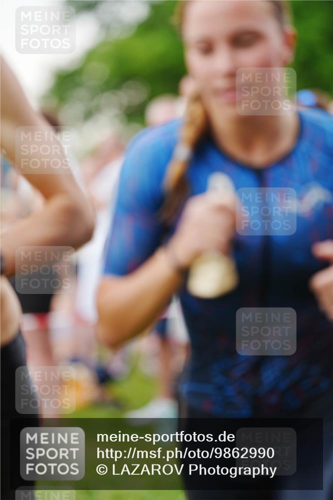 21.06.2026 - 29. Vierlanden-Triathlon LAZAROV Photography http://msf.ph/oto/9862990 21.06.2026 10:15:27 Schwimmen 496, 564, 584, 614, 621 meine-sportfotos.de