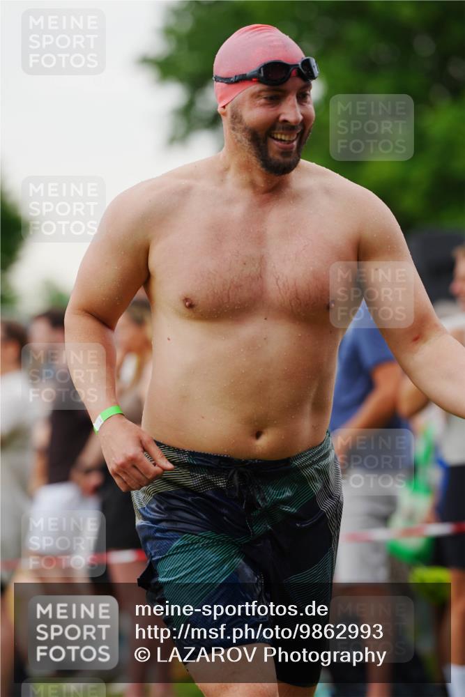 21.06.2026 - 29. Vierlanden-Triathlon LAZAROV Photography http://msf.ph/oto/9862993 21.06.2026 10:15:29 Schwimmen 496, 564, 584, 614, 621 meine-sportfotos.de