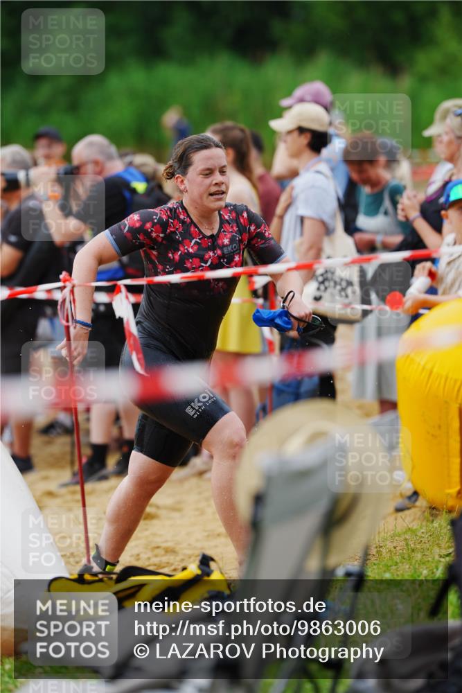 21.06.2026 - 29. Vierlanden-Triathlon LAZAROV Photography http://msf.ph/oto/9863006 21.06.2026 10:15:56 Schwimmen 552, 562 meine-sportfotos.de