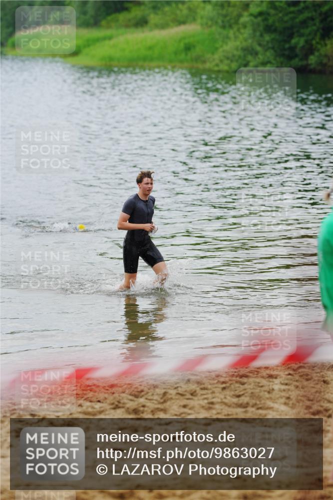 21.06.2026 - 29. Vierlanden-Triathlon LAZAROV Photography http://msf.ph/oto/9863027 21.06.2026 10:16:26 Schwimmen 383 meine-sportfotos.de