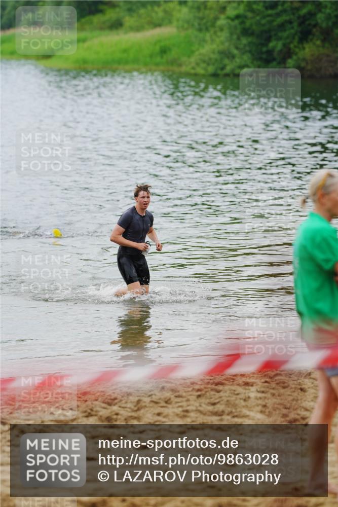 21.06.2026 - 29. Vierlanden-Triathlon LAZAROV Photography http://msf.ph/oto/9863028 21.06.2026 10:16:26 Schwimmen 383 meine-sportfotos.de