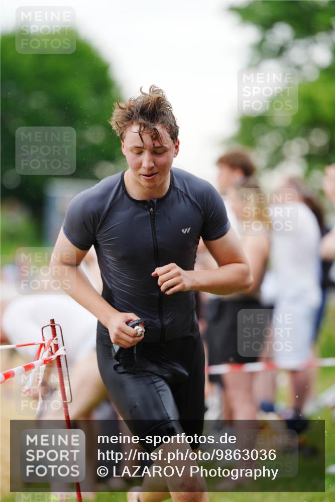 21.06.2026 - 29. Vierlanden-Triathlon LAZAROV Photography http://msf.ph/oto/9863036 21.06.2026 10:16:34 Schwimmen 383, 384, 441, 540 meine-sportfotos.de