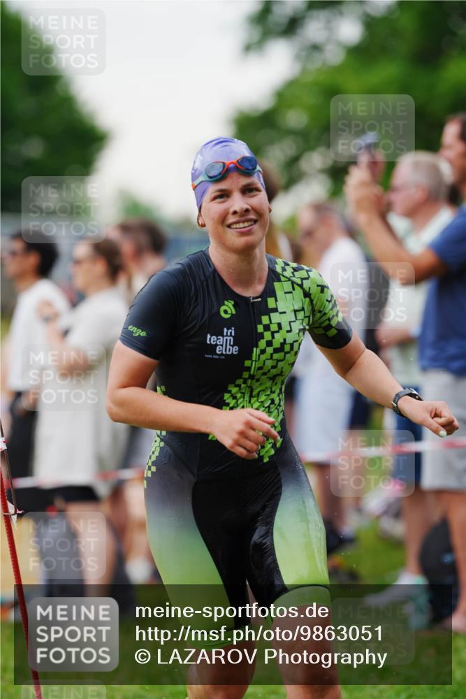 21.06.2026 - 29. Vierlanden-Triathlon LAZAROV Photography http://msf.ph/oto/9863051 21.06.2026 10:16:47 Schwimmen 328, 384, 388, 506, 540, 577, 604, 613, 622 meine-sportfotos.de