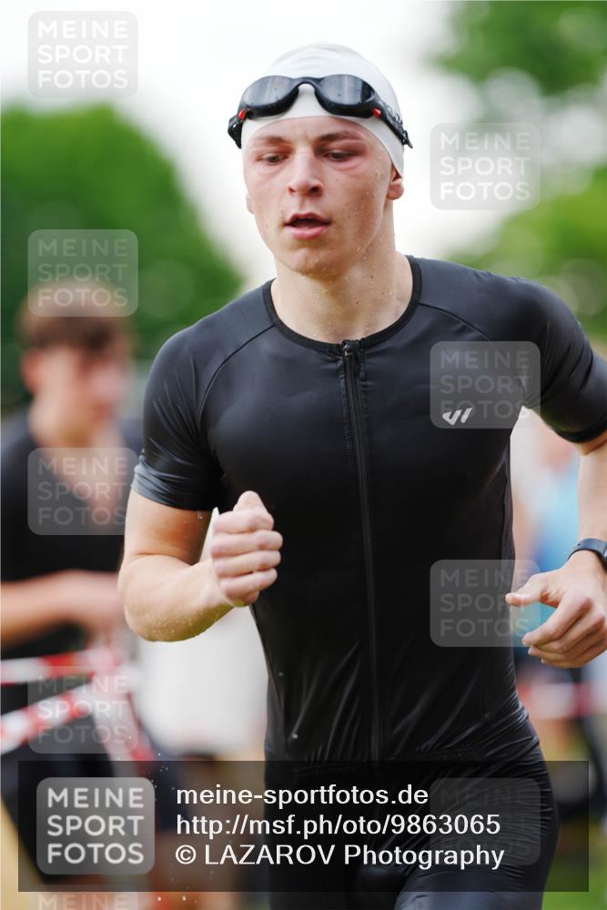 21.06.2026 - 29. Vierlanden-Triathlon LAZAROV Photography http://msf.ph/oto/9863065 21.06.2026 10:16:57 Schwimmen 328, 374, 388, 485, 506, 536, 538, 604, 613, 622 meine-sportfotos.de