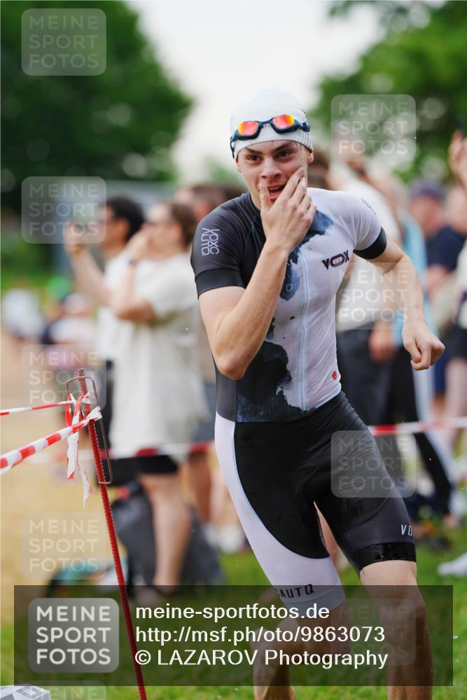 21.06.2026 - 29. Vierlanden-Triathlon LAZAROV Photography http://msf.ph/oto/9863073 21.06.2026 10:17:06 Schwimmen 374, 480, 485, 515, 536, 538, 625 meine-sportfotos.de