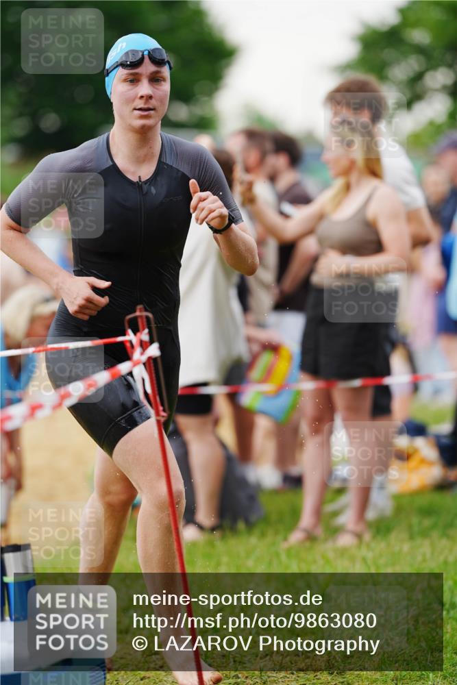 21.06.2026 - 29. Vierlanden-Triathlon LAZAROV Photography http://msf.ph/oto/9863080 21.06.2026 10:17:14 Schwimmen 386, 480, 488, 515, 521, 533, 591, 625 meine-sportfotos.de