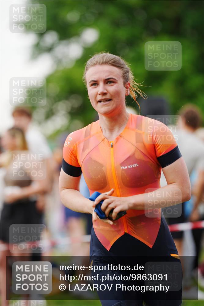 21.06.2026 - 29. Vierlanden-Triathlon LAZAROV Photography http://msf.ph/oto/9863091 21.06.2026 10:17:21 Schwimmen 386, 480, 488, 521, 530, 533, 574, 585, 591, 599, 602, 625 meine-sportfotos.de