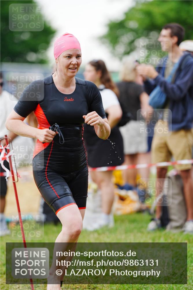 21.06.2026 - 29. Vierlanden-Triathlon LAZAROV Photography http://msf.ph/oto/9863131 21.06.2026 10:18:22 Schwimmen 494, 571, 592, 606, 618 meine-sportfotos.de