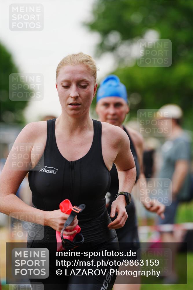 21.06.2026 - 29. Vierlanden-Triathlon LAZAROV Photography http://msf.ph/oto/9863159 21.06.2026 10:18:48 Schwimmen 368, 391, 482, 490, 510, 511, 513, 516, 539, 556, 558, 583, 590, 601, 605, 608 meine-sportfotos.de
