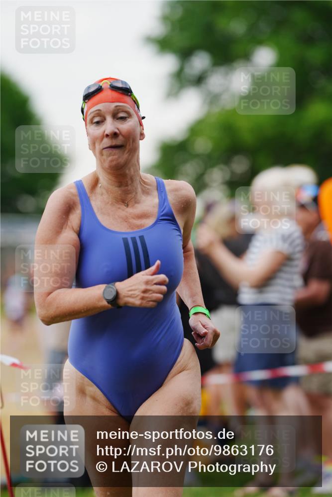 21.06.2026 - 29. Vierlanden-Triathlon LAZAROV Photography http://msf.ph/oto/9863176 21.06.2026 10:19:12 Schwimmen 355, 497, 512, 519, 535, 546, 561, 570, 595, 615 meine-sportfotos.de