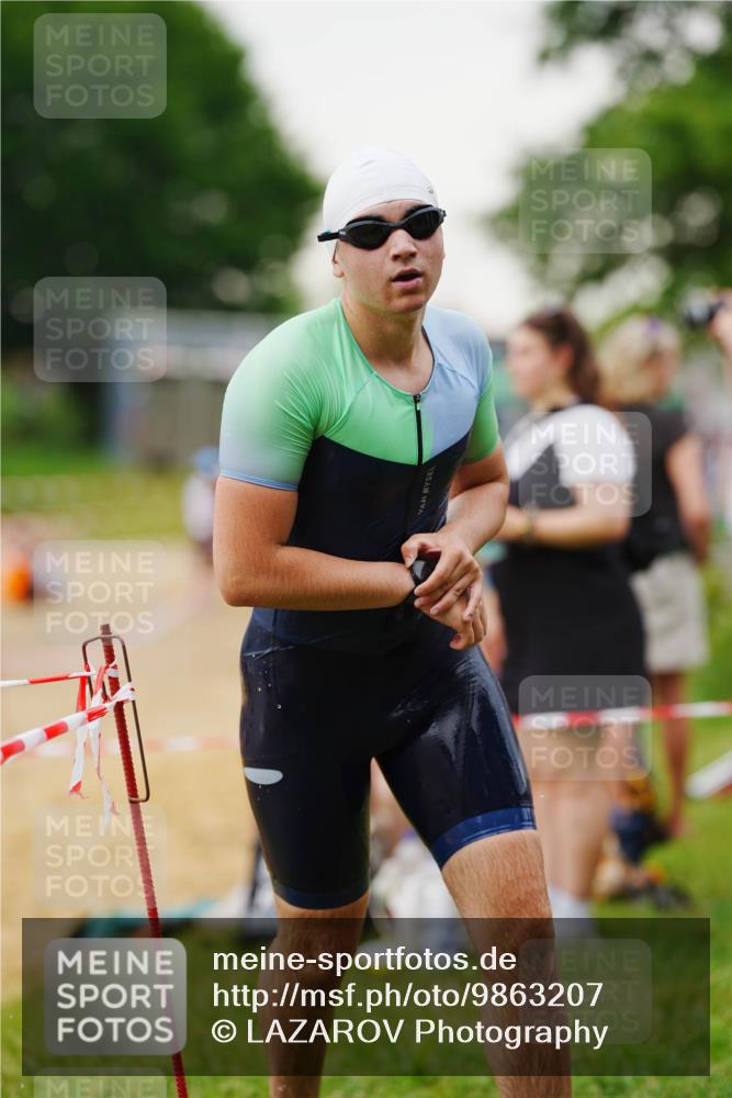 21.06.2026 - 29. Vierlanden-Triathlon LAZAROV Photography http://msf.ph/oto/9863207 21.06.2026 10:20:08 Schwimmen 304, 314, 484 meine-sportfotos.de