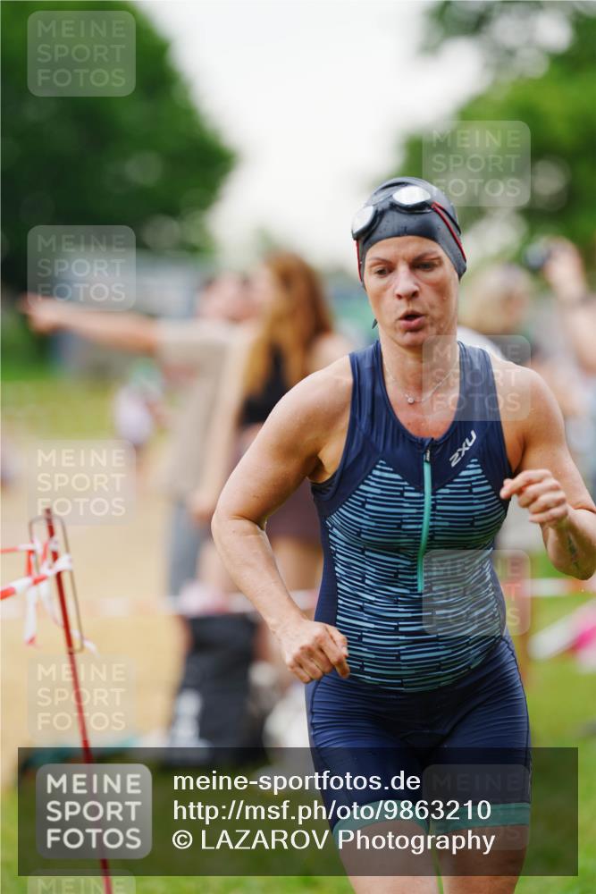 21.06.2026 - 29. Vierlanden-Triathlon LAZAROV Photography http://msf.ph/oto/9863210 21.06.2026 10:20:10 Schwimmen 304, 314, 484 meine-sportfotos.de